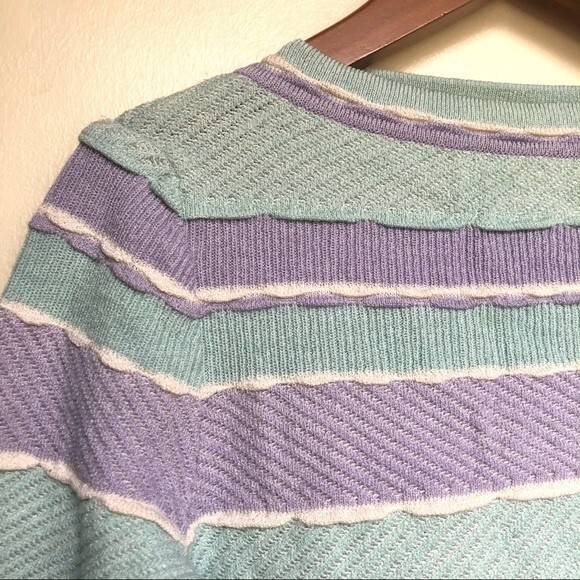 St. John Collection Marie Stripe Sweater Size Small - Picture 5 of 11